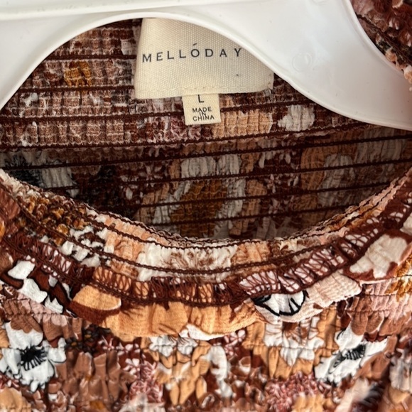 Melloday Women’s brown cream floral blouse tunic size large NWOT - Picture 2 of 9